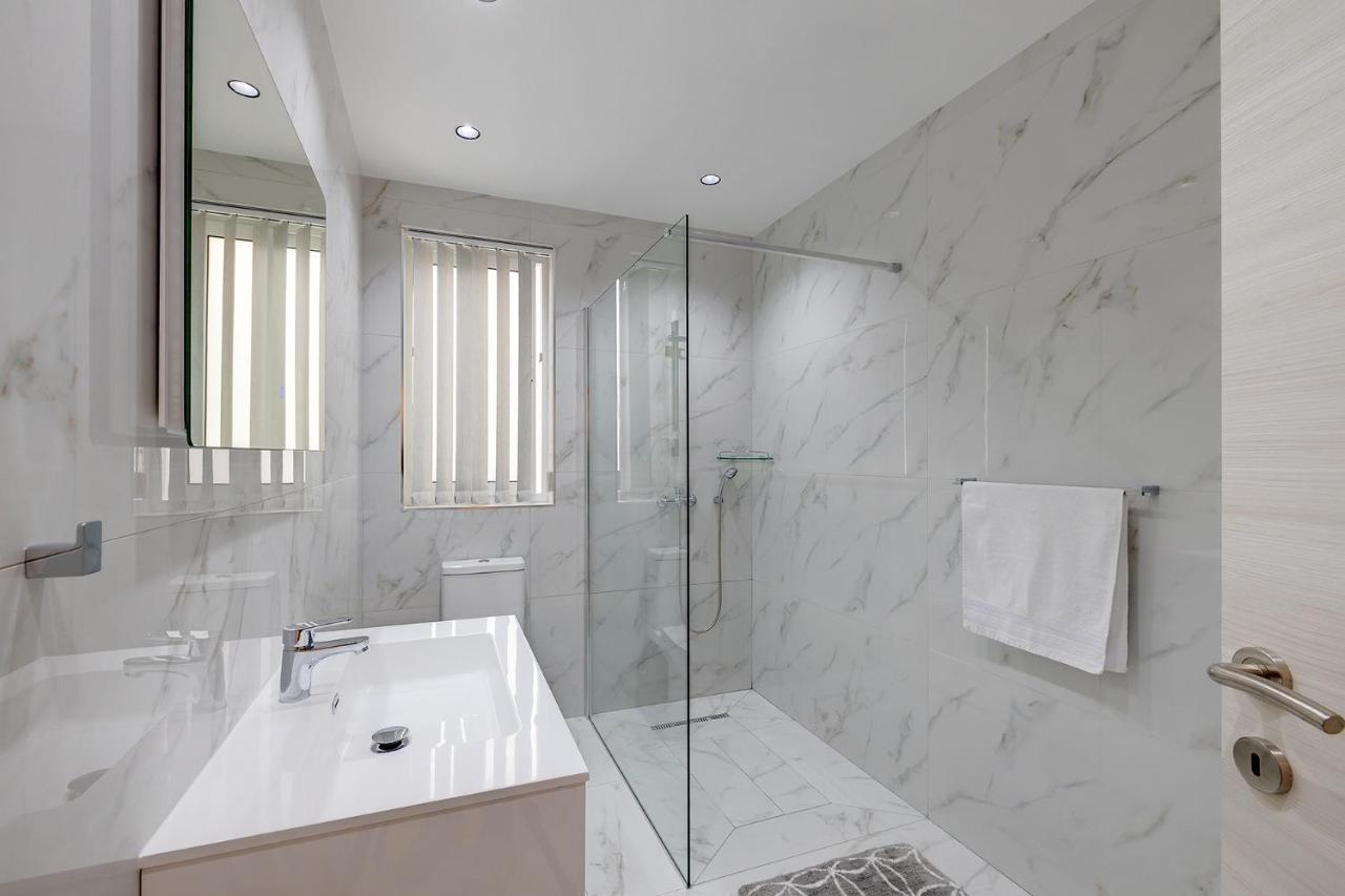 Stylish 2Br Apartment In Central St Julians San Giuliano Esterno foto